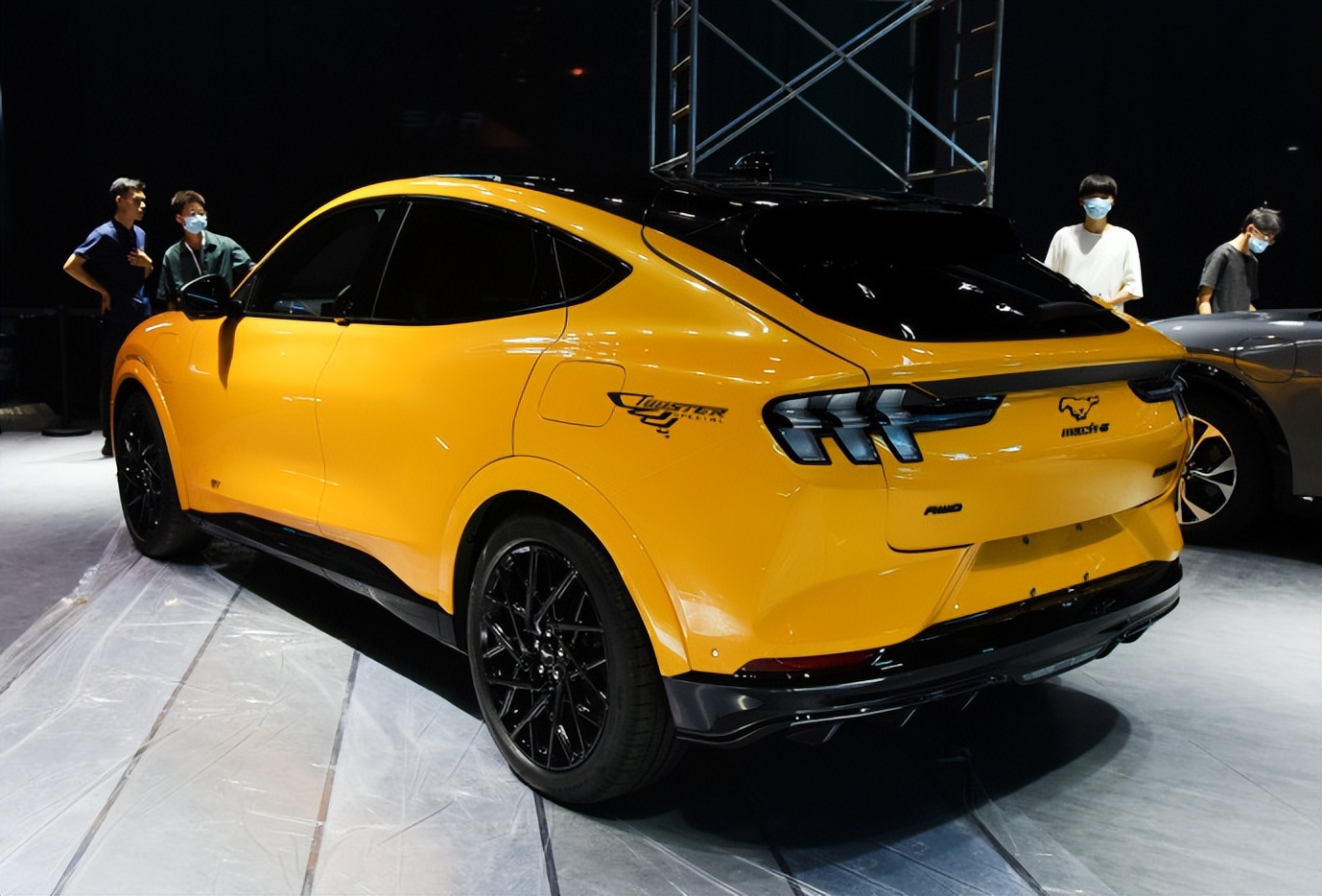 福特野马2024款落地多少钱,福特野马2024款5.0声浪