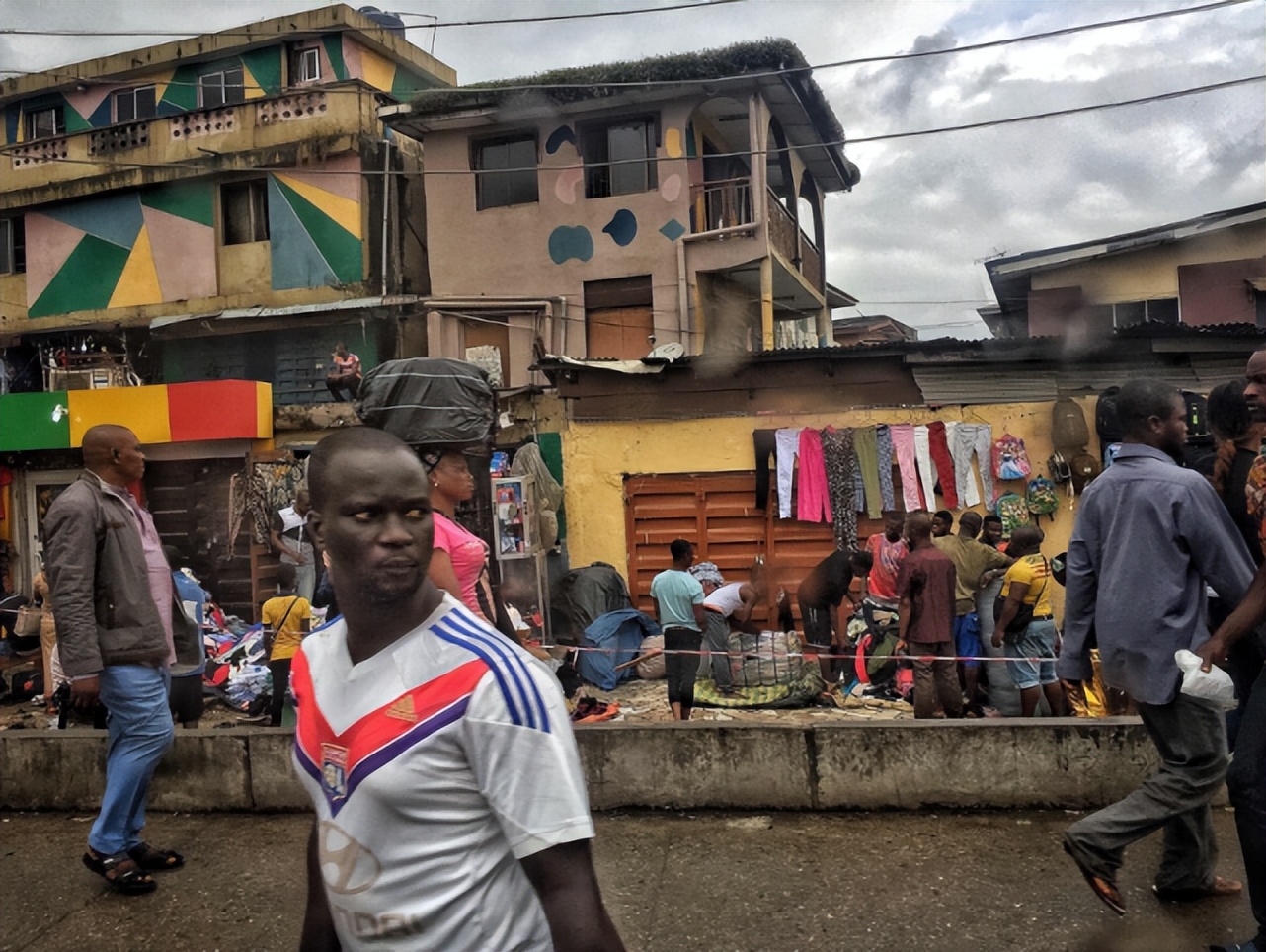 非洲日记:我在非洲买二手衣服的经历
