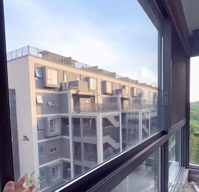 大阳台封窗如何解决通风,22层阳台封窗通风