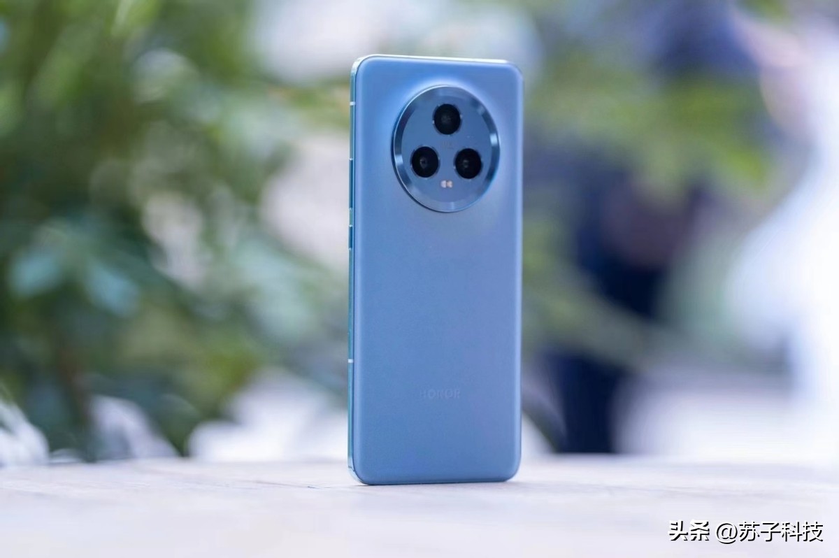 杀疯了！国产高端机“神仙打架”，这4款谁才是“机皇”？