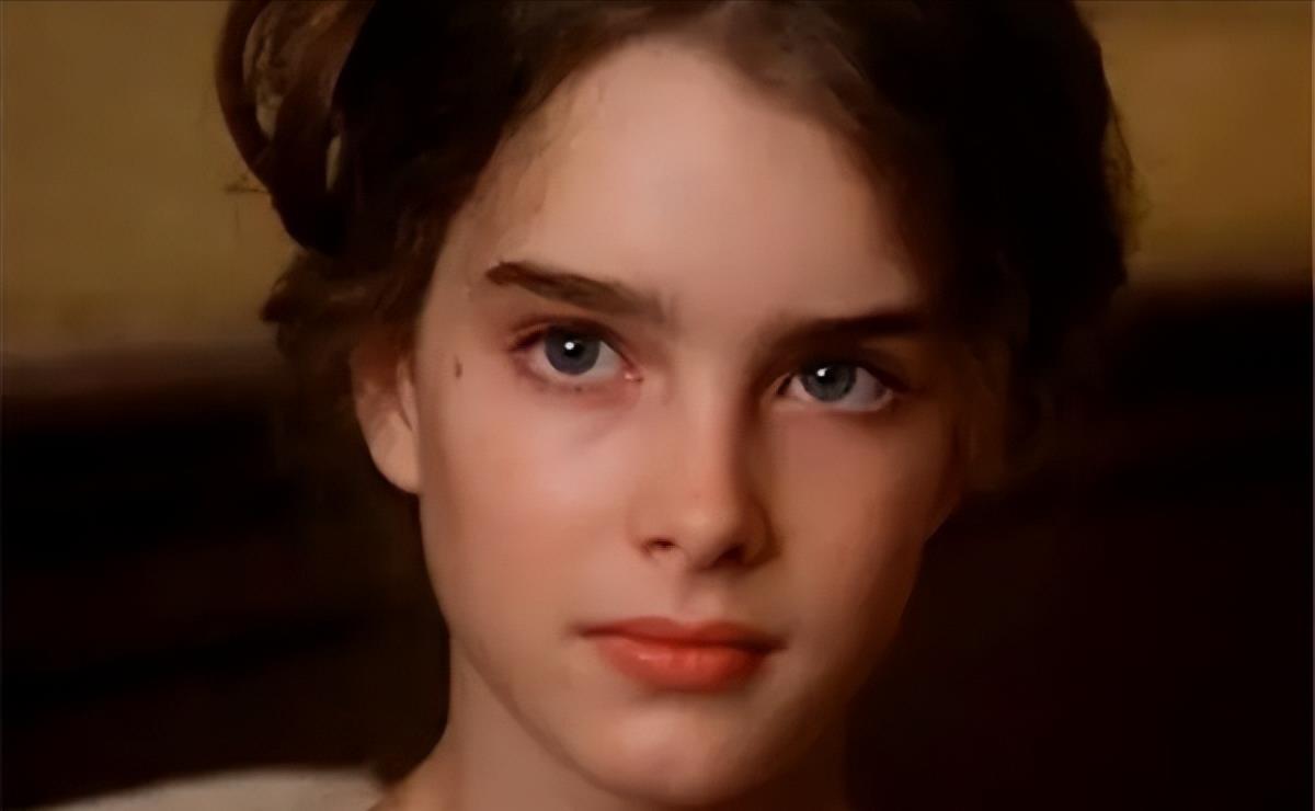 10岁她赤身露体，20岁又声称自己还是处女，“美国舒淇”裸照丑闻