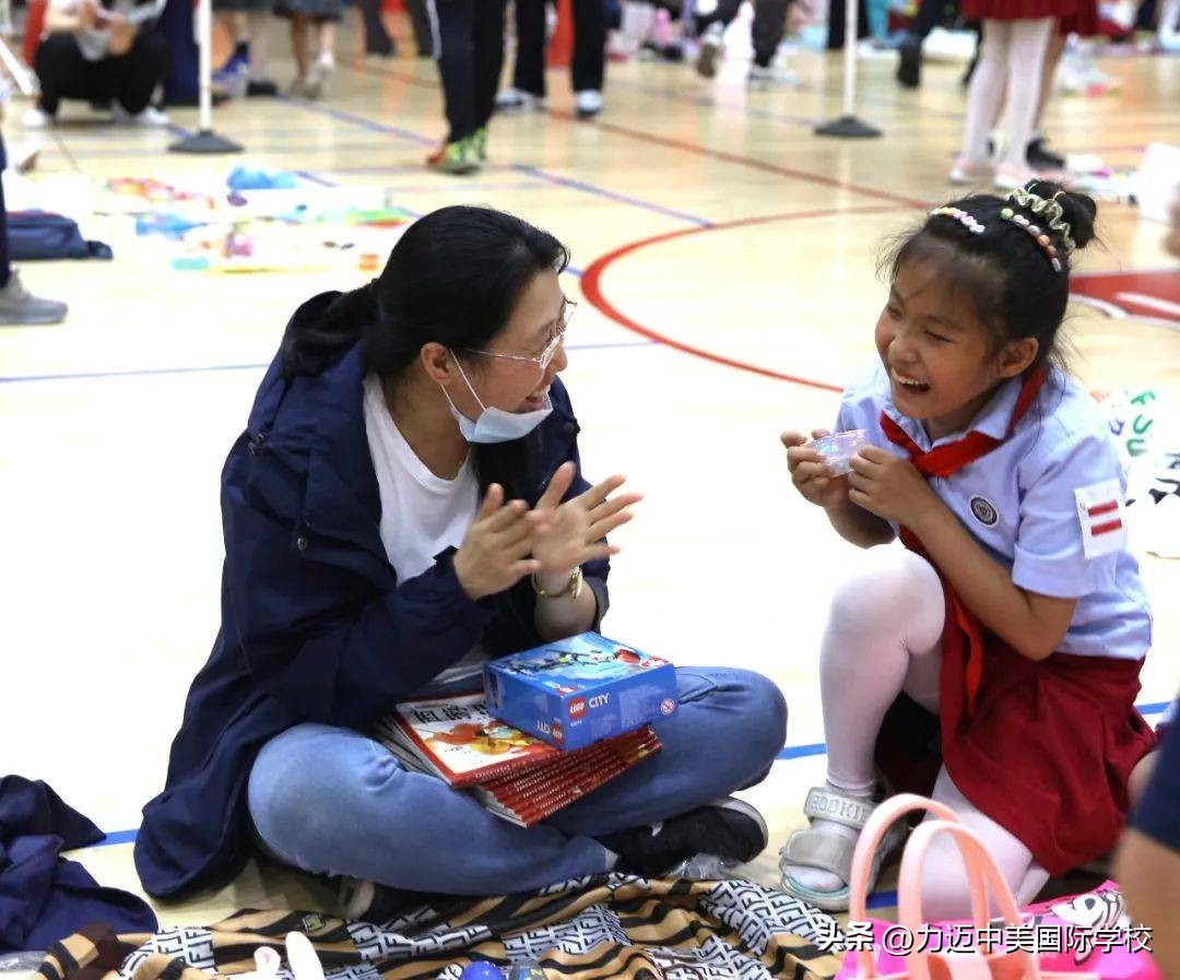 以爱之名公益活动,以爱为名公益义卖