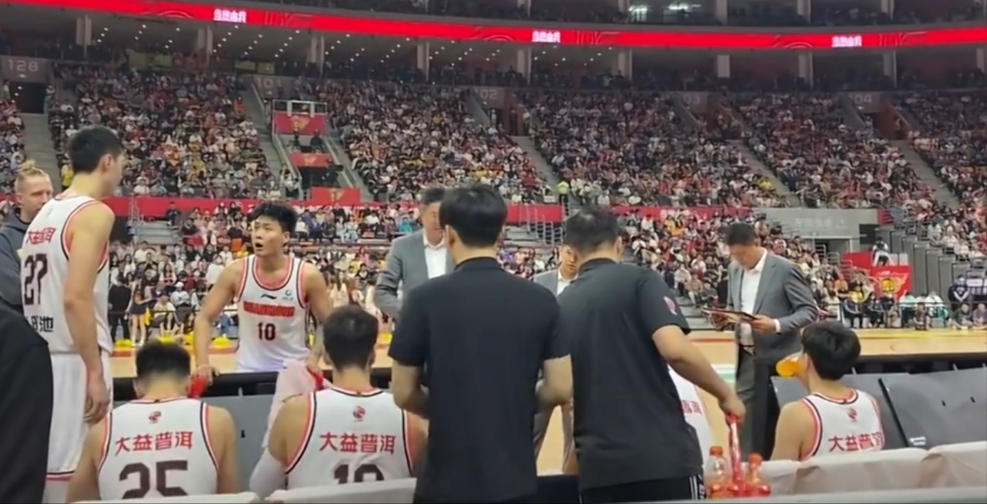 骞夸笢瀹忚繙璧电澘鎬掑惣,瀹忚繙鐢风鏉滈攱鍙戦闆嗛敠