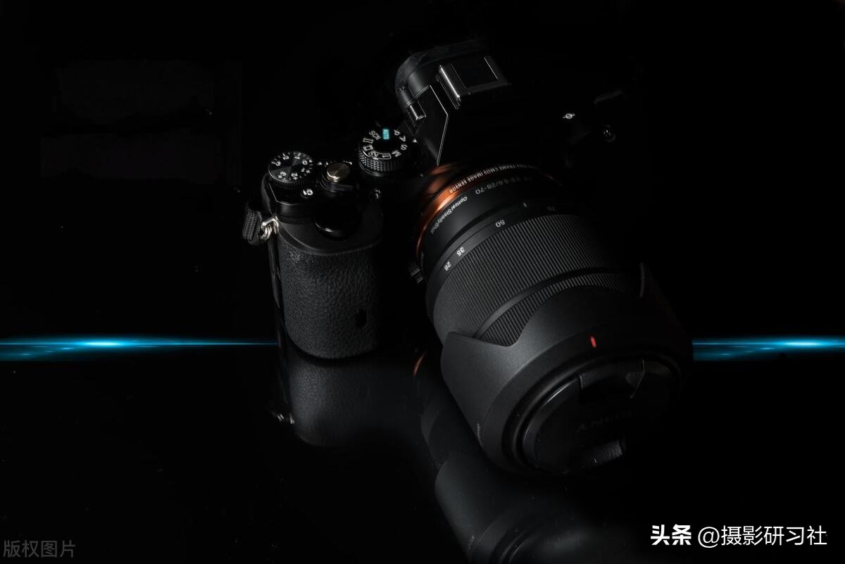 全画幅相机选择微单好还是单反好,佳能全画幅单反和微单哪种相机好