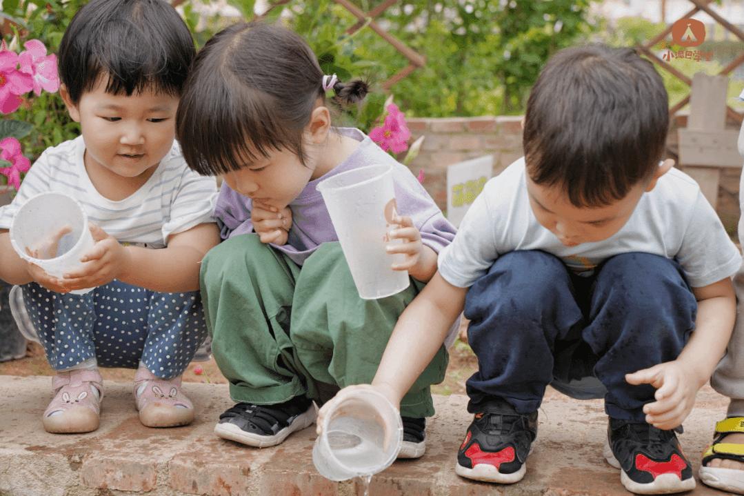 下雨天带小孩可以这样玩,下雨天可以带孩子去哪玩