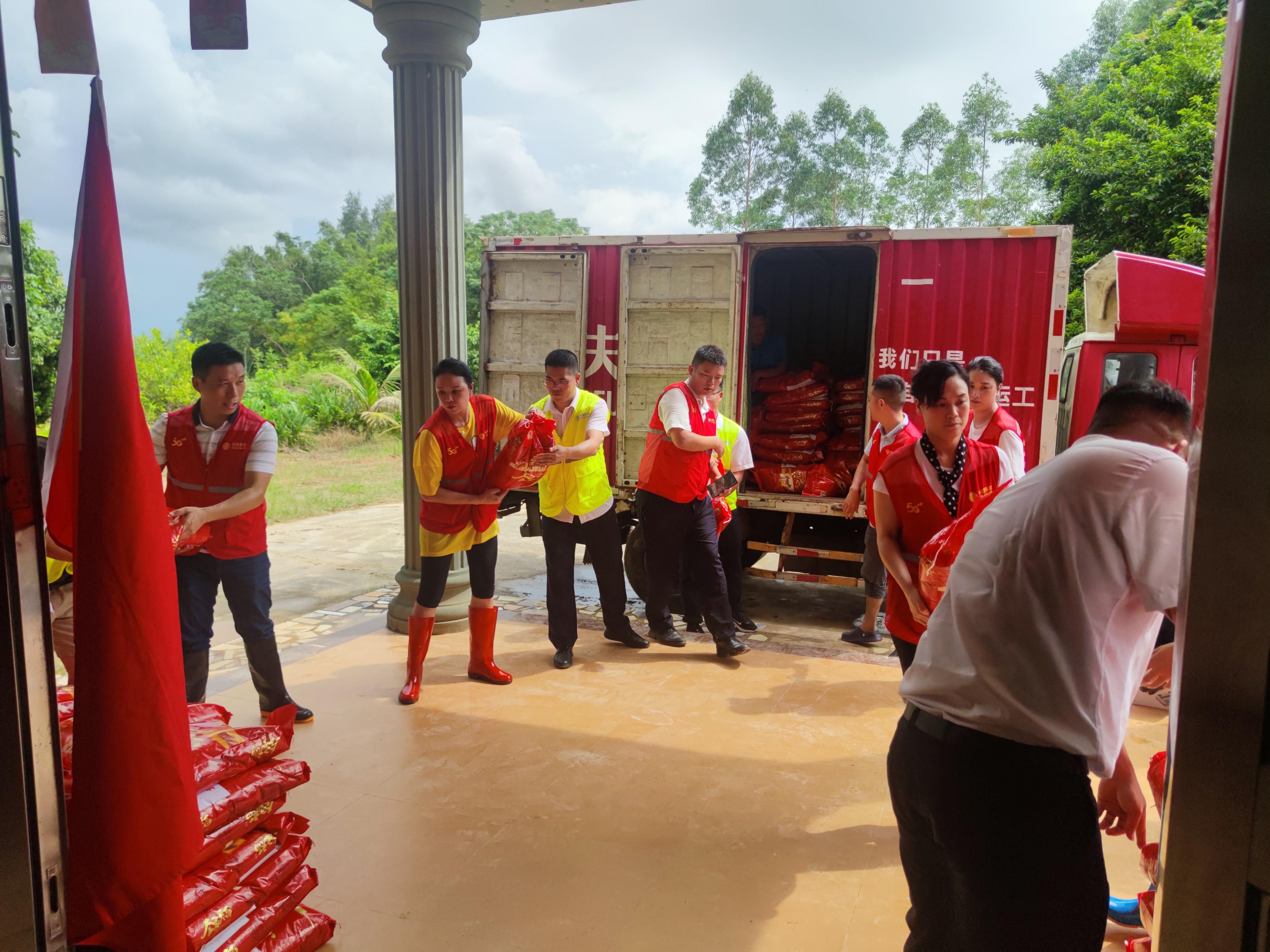 北海移动：红色通信映初心，抗洪救灾齐上阵