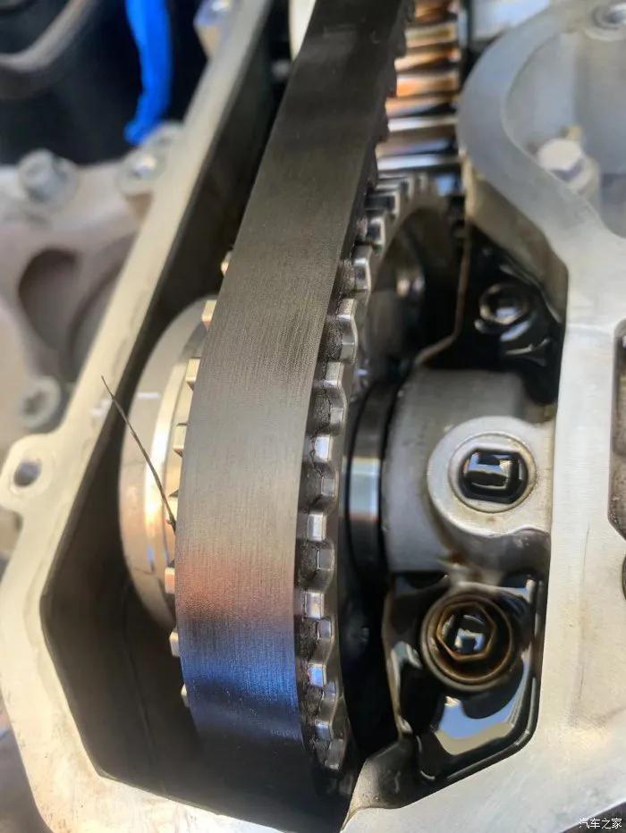雪铁龙1.2t正时皮带多少公里更换,雪铁龙世嘉换正时皮带用换水泵吗