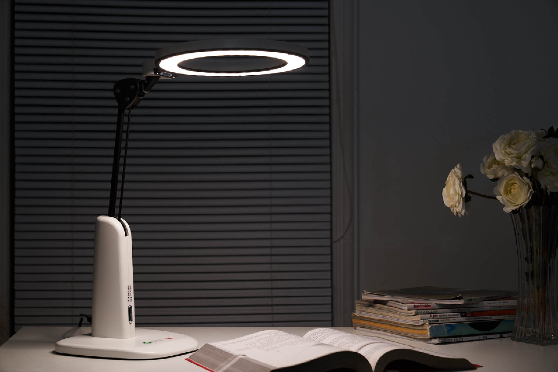 爱德华护眼灯真的有用吗,爱德华红光护眼灯对眼睛有伤害吗