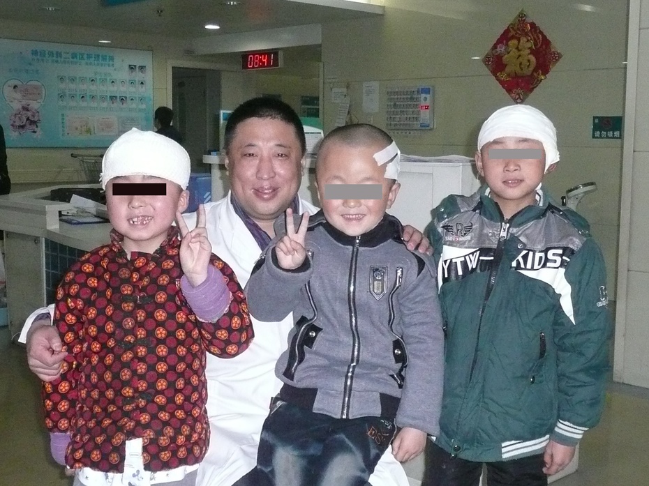 贺晓生教授胶质瘤的手术治疗实例,贺晓生神经外科教授视频