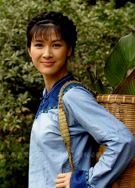 41岁的朱丹：两段婚姻都卑微，一婚被丈夫抛弃，二婚却幸福满满。