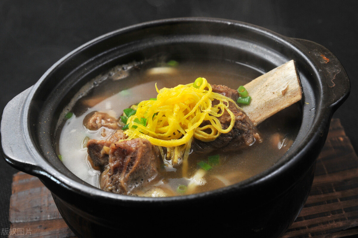 骨折三种菜不能吃,小孩手骨折了吃什么恢复得快