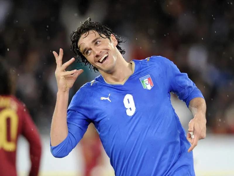 意大利第一名球员,拿过欧洲三大杯金靴的球员