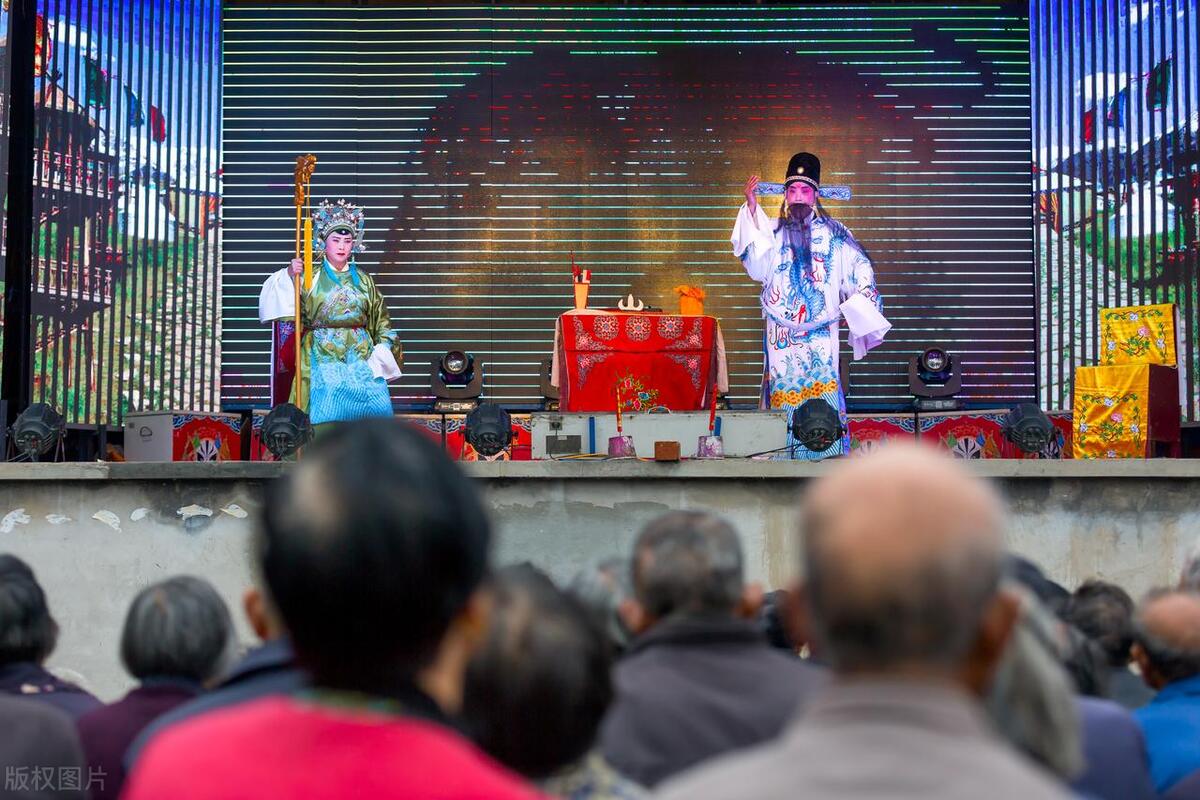 三教九流三姑六婆五行八作,三经三姑三易三教三才指的是什么