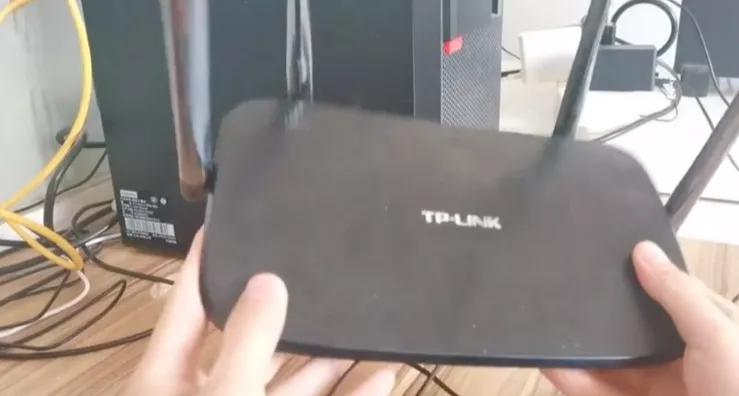 每天重启路由器网速慢吗,路由器每天都要重启一次网速才快