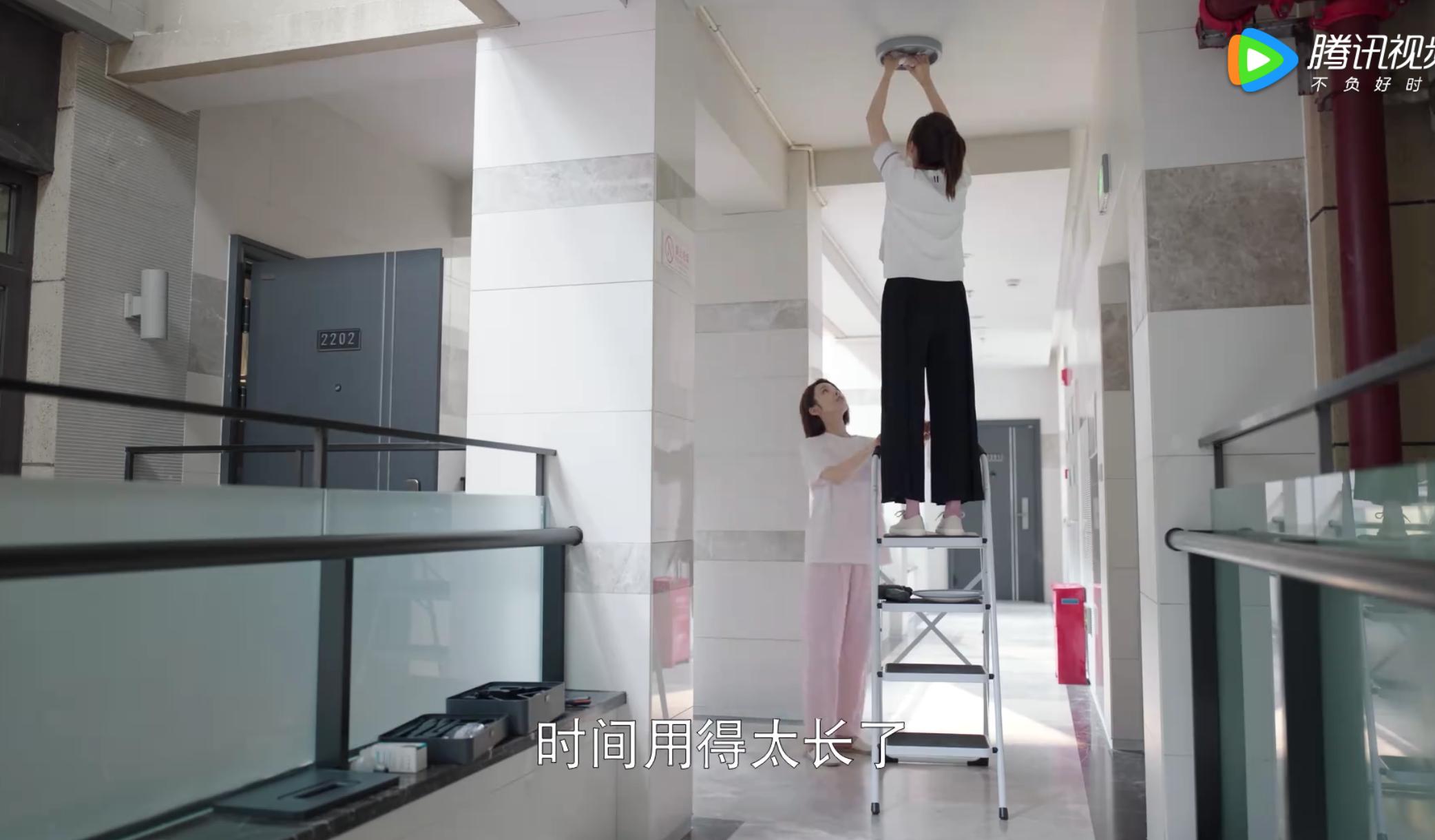 张慧雯演技斗鸡眼,只会干瞪眼的女明星