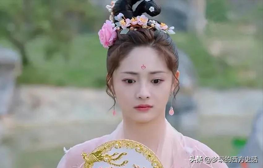 脖子丑的女星,被丑脖子拖累的女星