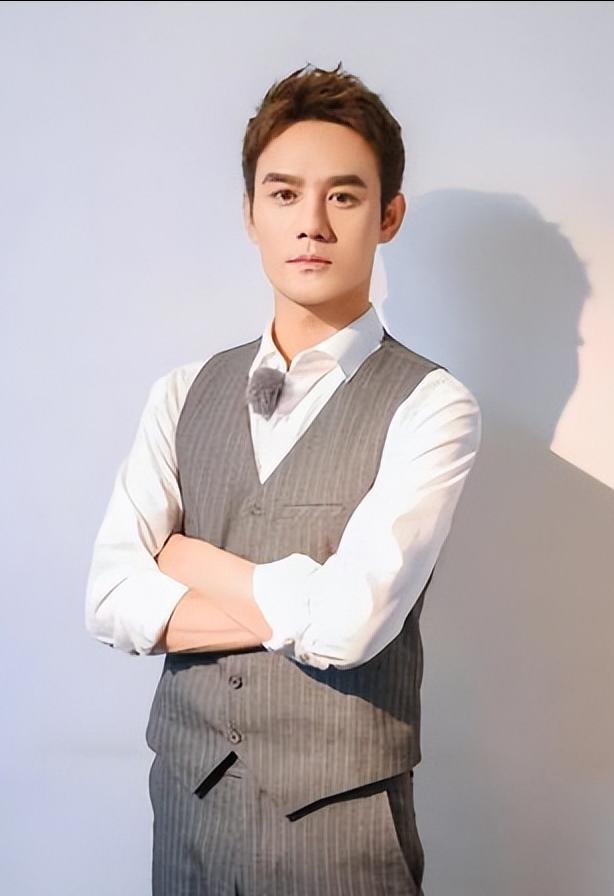 王凯谈患病经历视频,王凯爸爸什么病