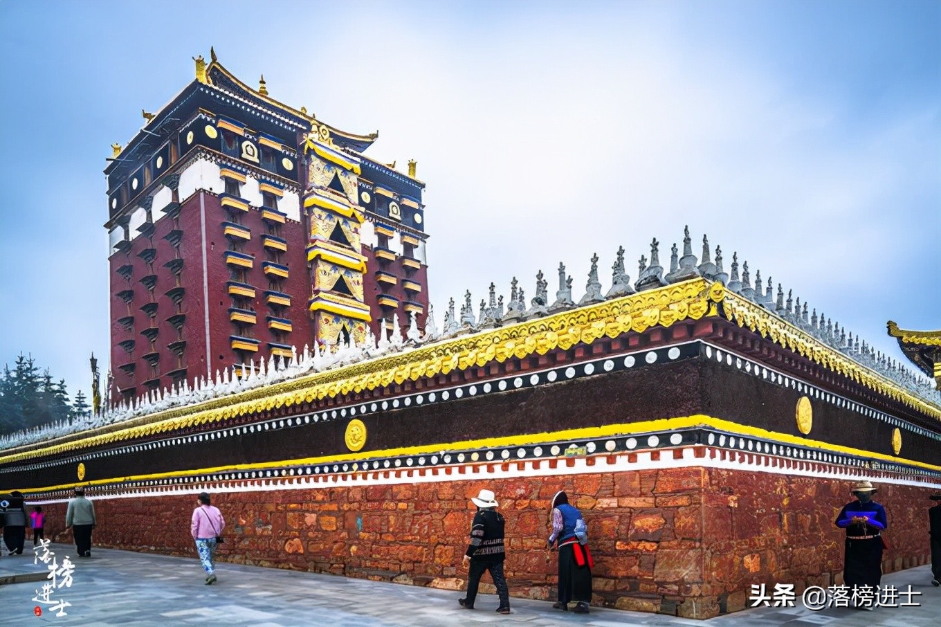 甘南哪个时间更值得去看看,在甘南的神仙美景里露营一晚