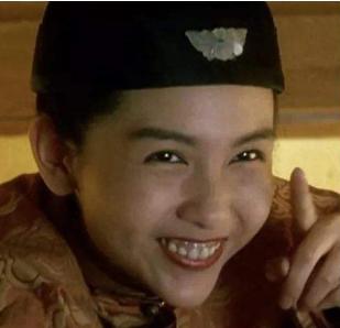 明星做烤瓷牙变凸嘴,明星烤瓷牙凸嘴