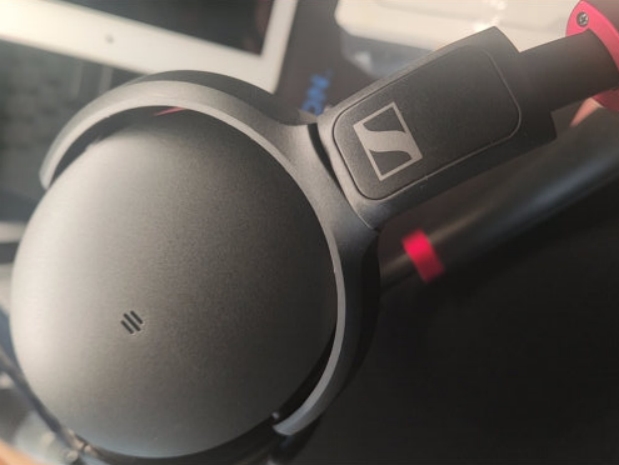 头戴式蓝牙耳机降噪高音质联想,头戴式蓝牙耳机降噪带呼吸灯