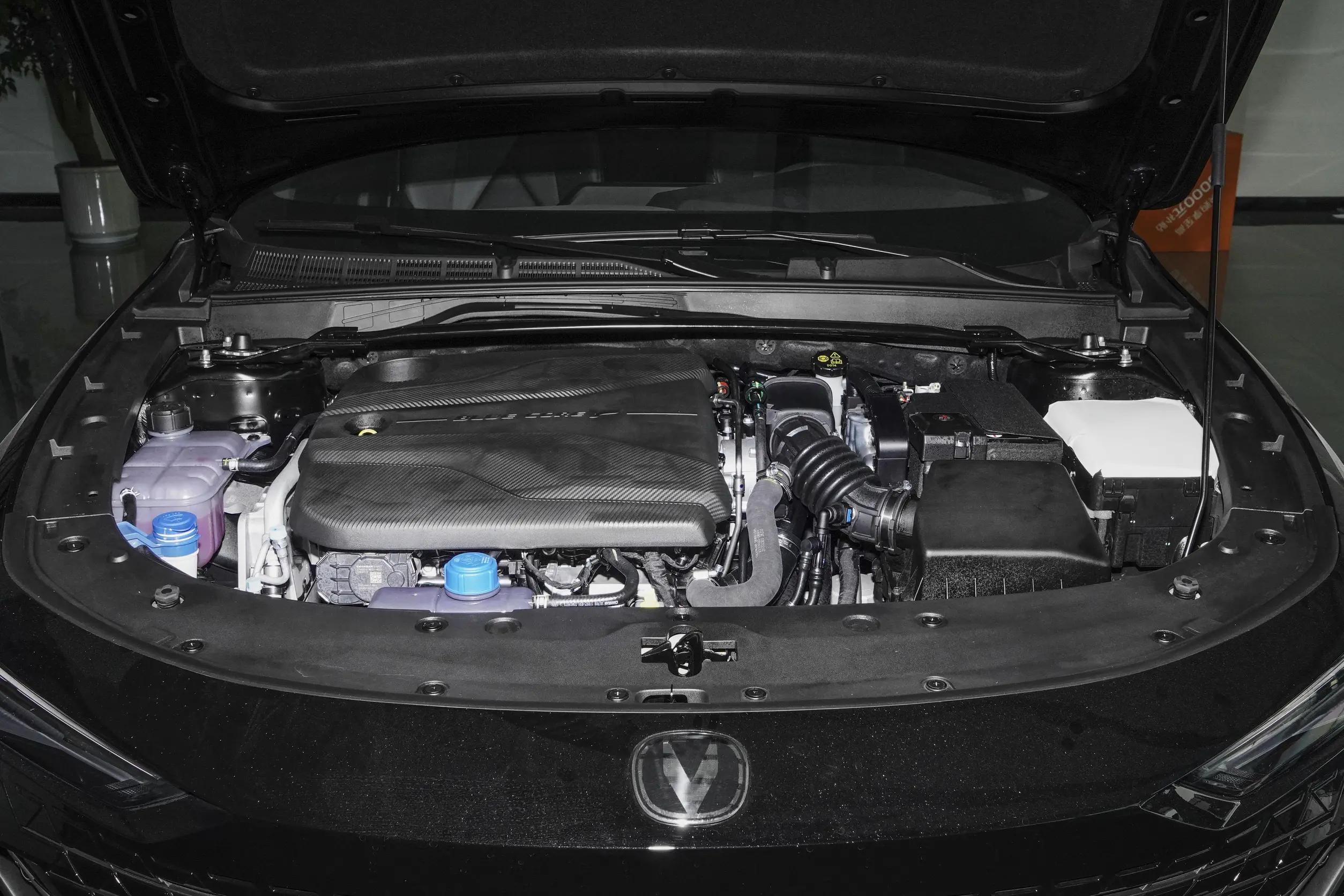 三款中型轿车推荐面子个性都有了,宽敞省油还运动10-15万家轿大推荐