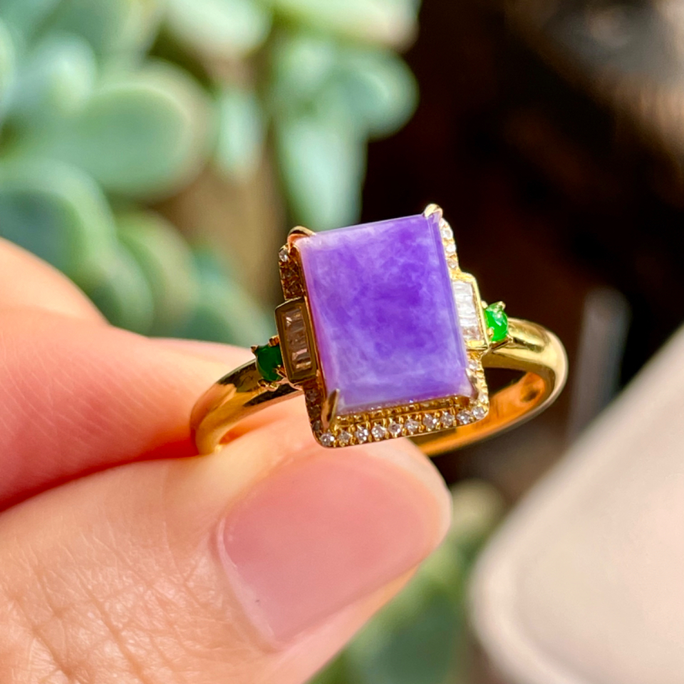 翡翠昭仪之星现存哪里,昭仪之星宝石为什么会见光死