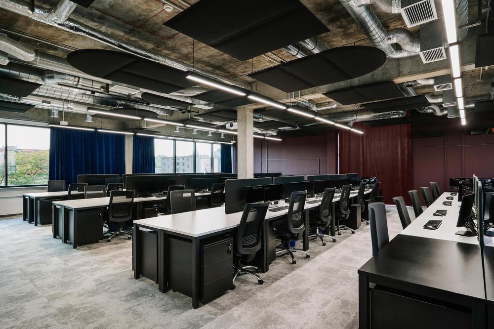 精致工业美学物流集团EnvioGroup波兰办公设计欣赏