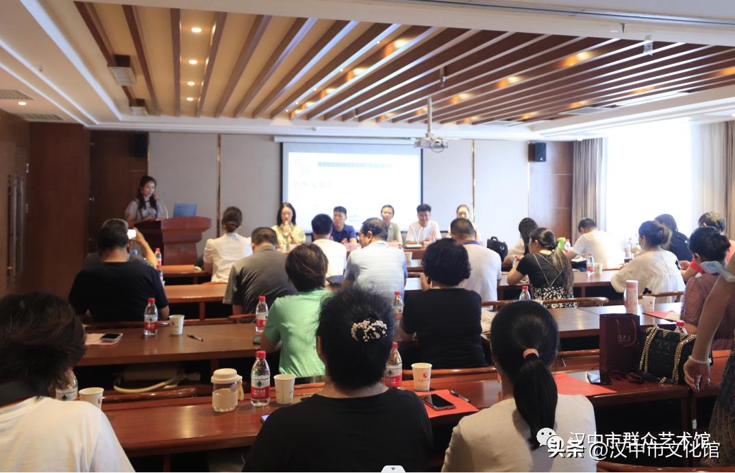 摄影创作培训班六期,文化馆举办摄影作品欣赏图文