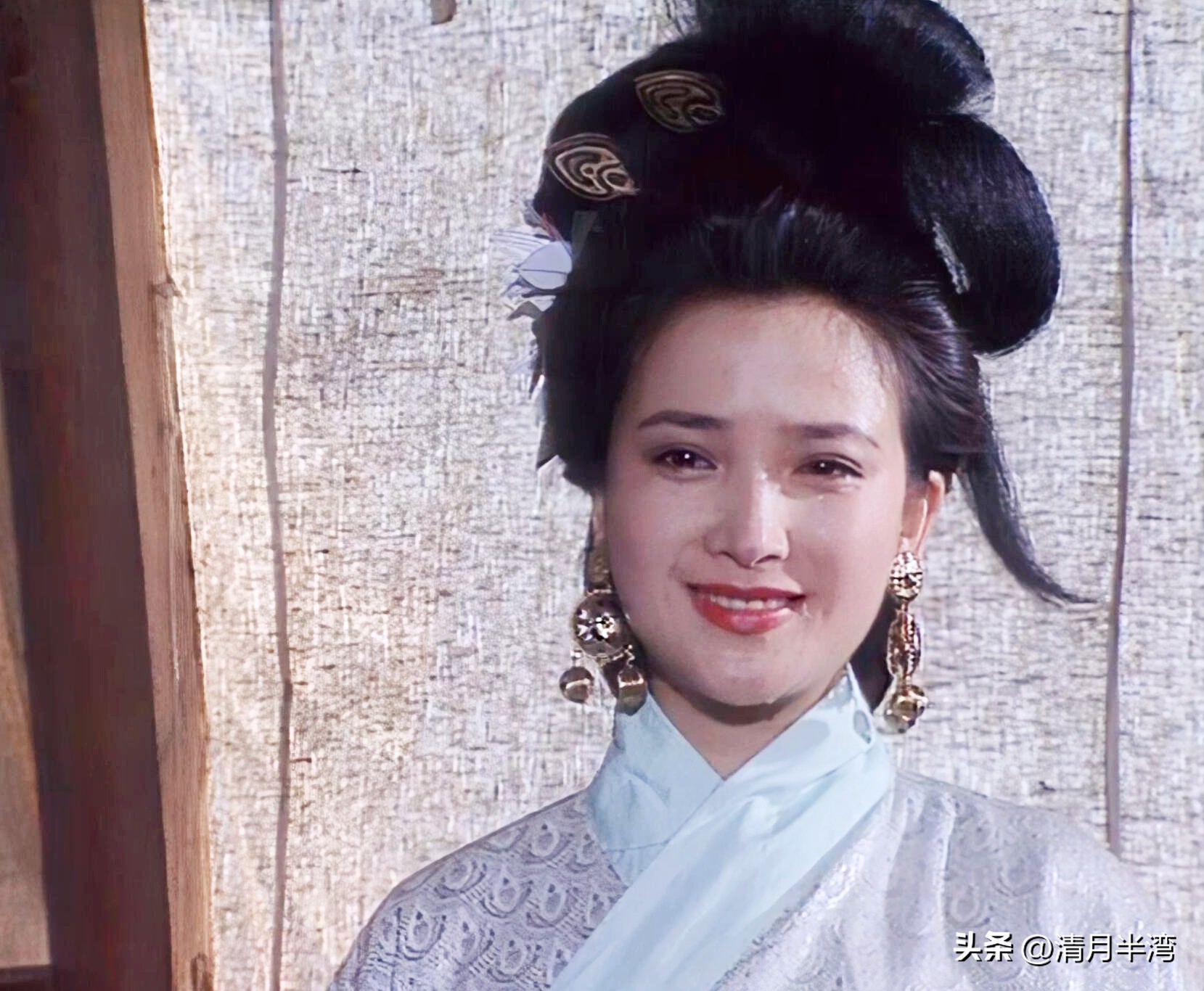 9位眉目含情“桃花眼”女星，顾盼之间皆风情，美得让人移不开眼