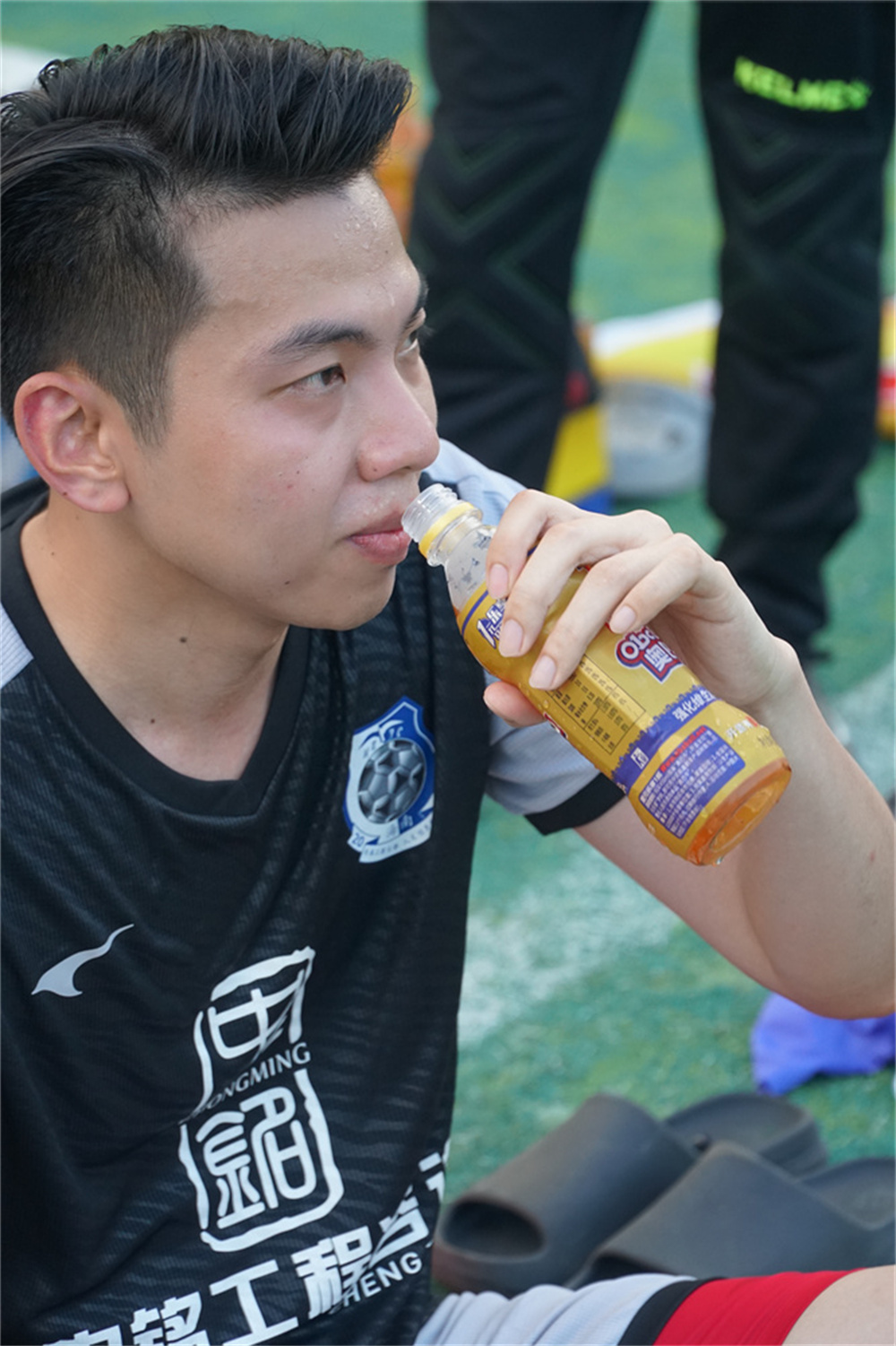 多年赞助高校杯足球联赛时刻清醒奥巴牛发力体育营销