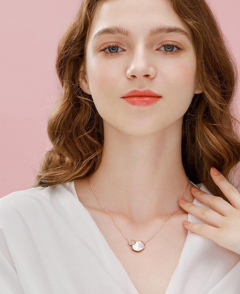 三八女神节送什么礼物最好,三八节适合买什么礼物