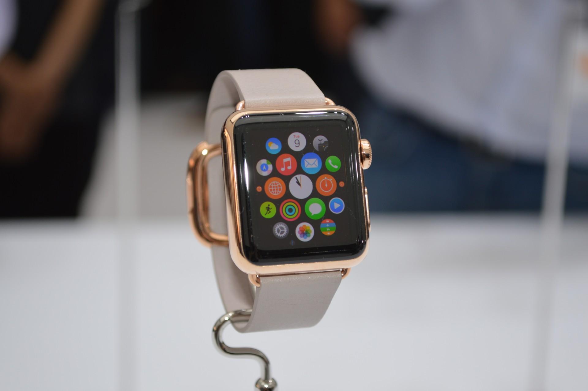 oppowatch3pro和applewatch怎么选,oppowatch3pro是不是反超applewatch