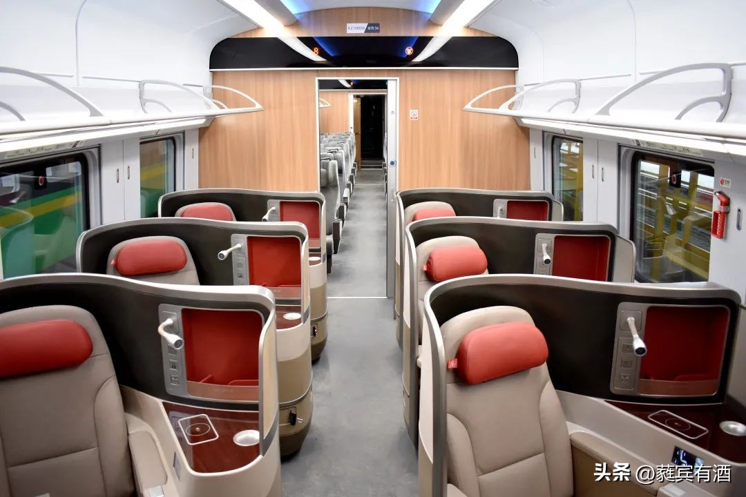 复兴号最新款动车组,复兴号双源动力动车组