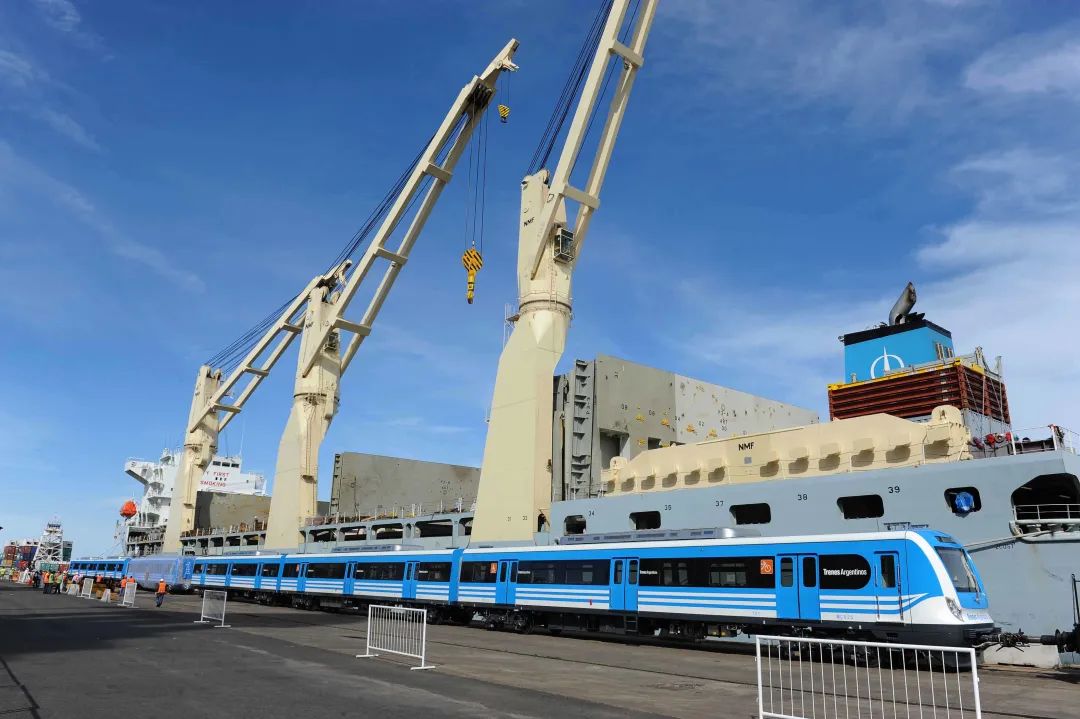 梅西开大风车,梅西来了巴黎带来了什么