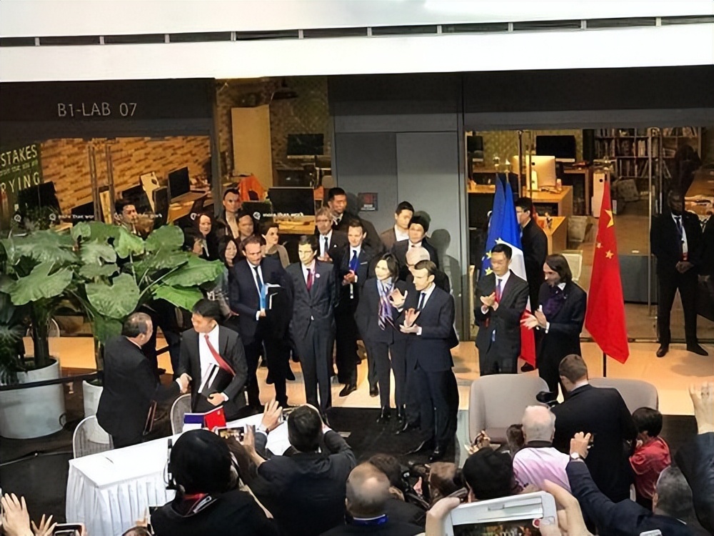 法国民众对中国接待马克龙的评价,马克龙访华高规格礼遇体现在哪里