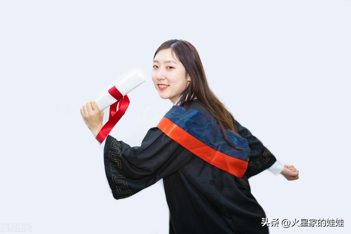 大学的学士学位起什么作用,学士学位和普通高等教育的区别