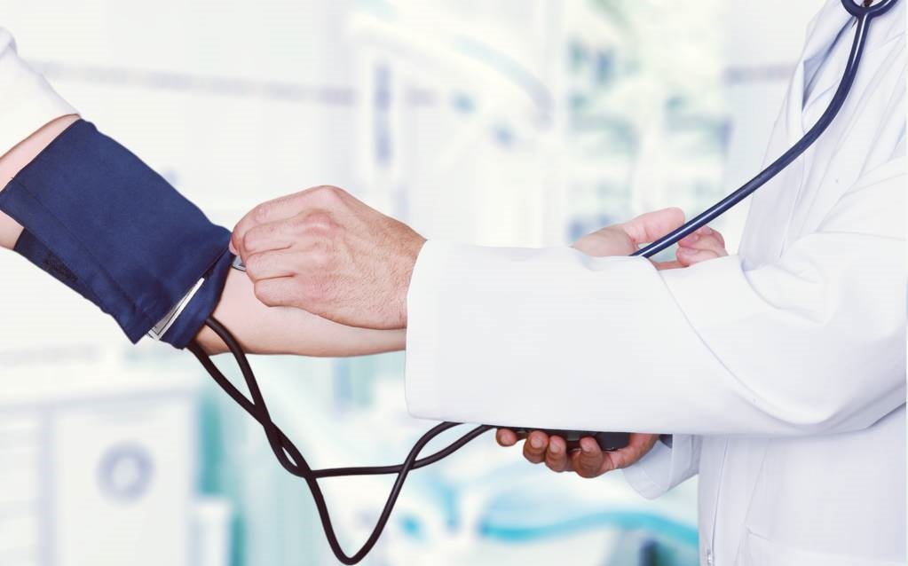 老人严重缺钾能补钾吗,老年人缺钾怎样才能知道钾补够了