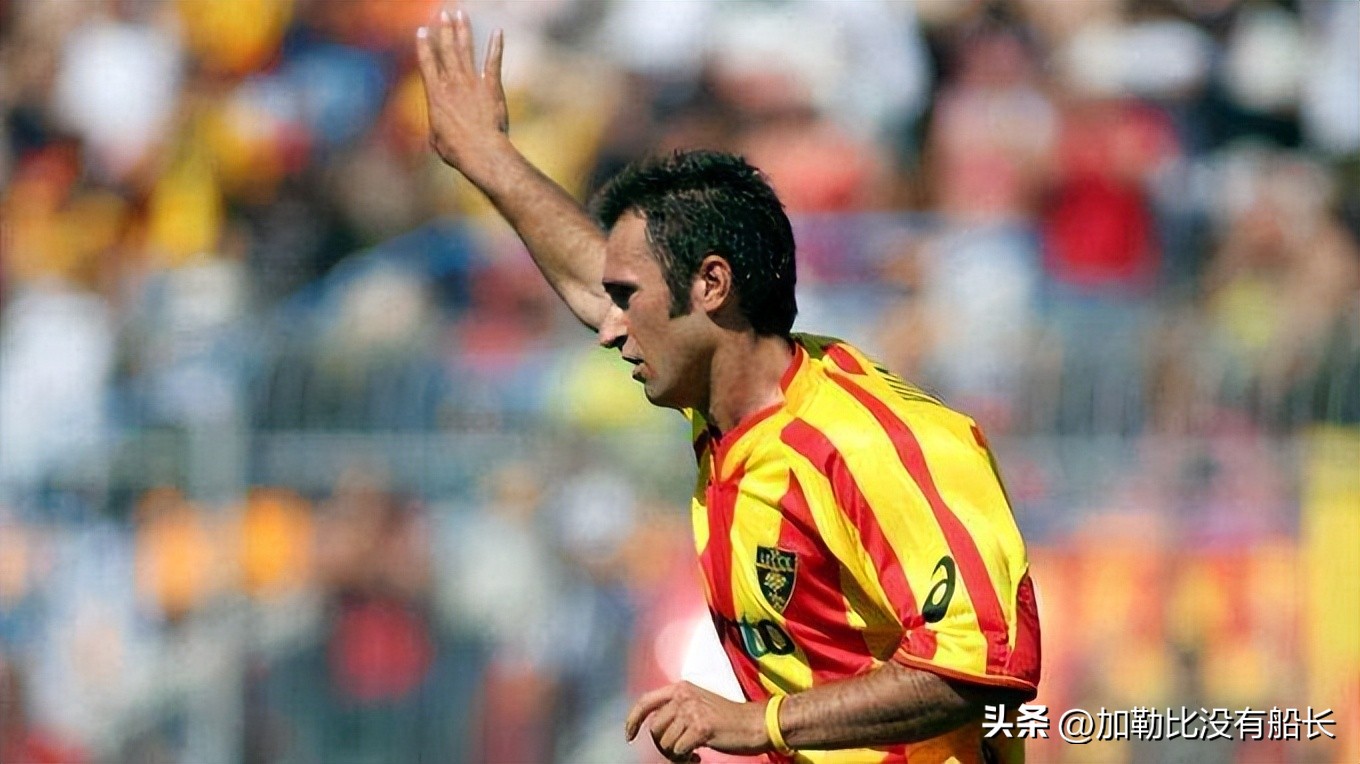 与率先出局的加拿大类似的这些足球小国，都曾出过哪些巨星代表？