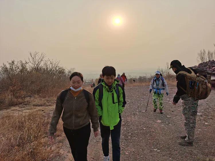 绝壁大梯白云寺,徒步白云寺