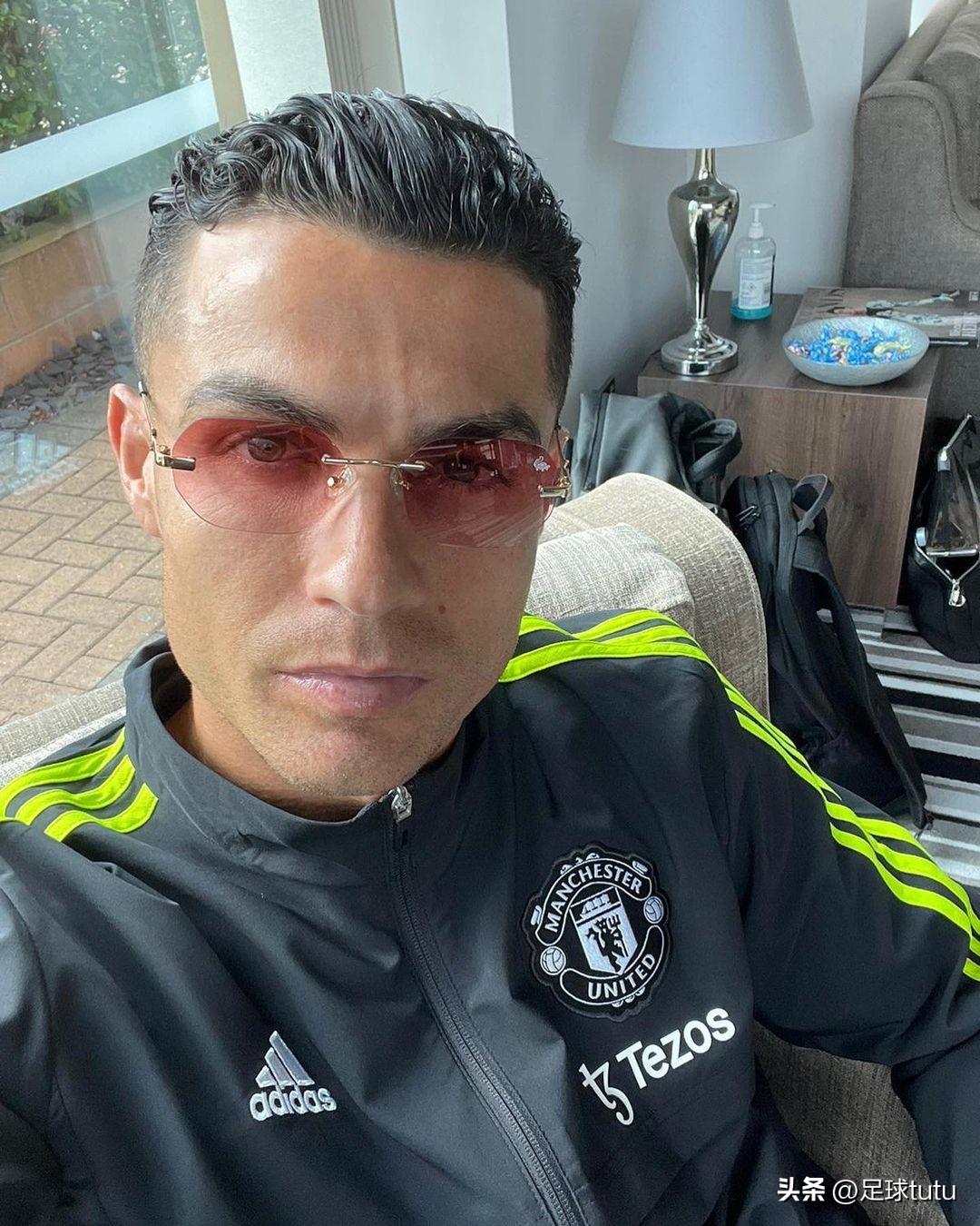 小学生才做选择下一句,小孩才做选择成年人全都要