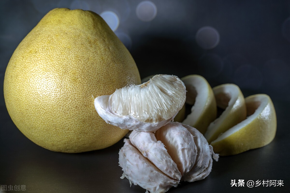 什么品种的柚子皮薄又大又甜,适合院子里种的柚子优良品种