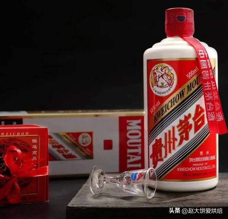 浙江一土豪去广东参加婚礼，因为随礼遭网友热议，这是咋回事？