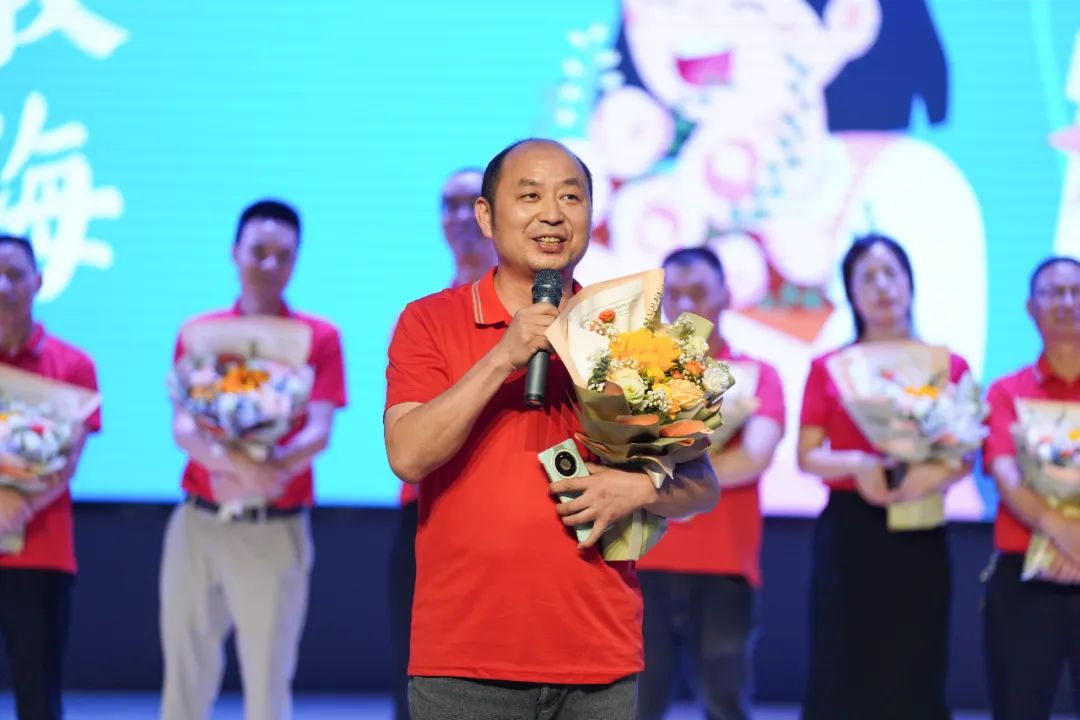 重庆市江北中学毕业典礼|情系江中青云万里