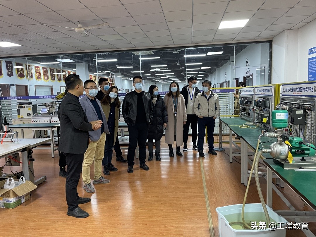 大型专场招聘会圆满举办宣传稿,大型招聘会圆满收官