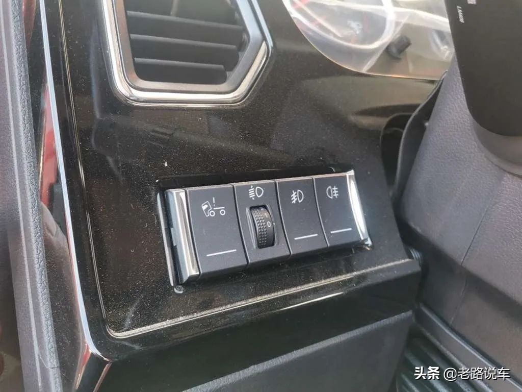 悍vh460国六牵引车空滤什么型号,悍vh460和悍v400车型一样吗