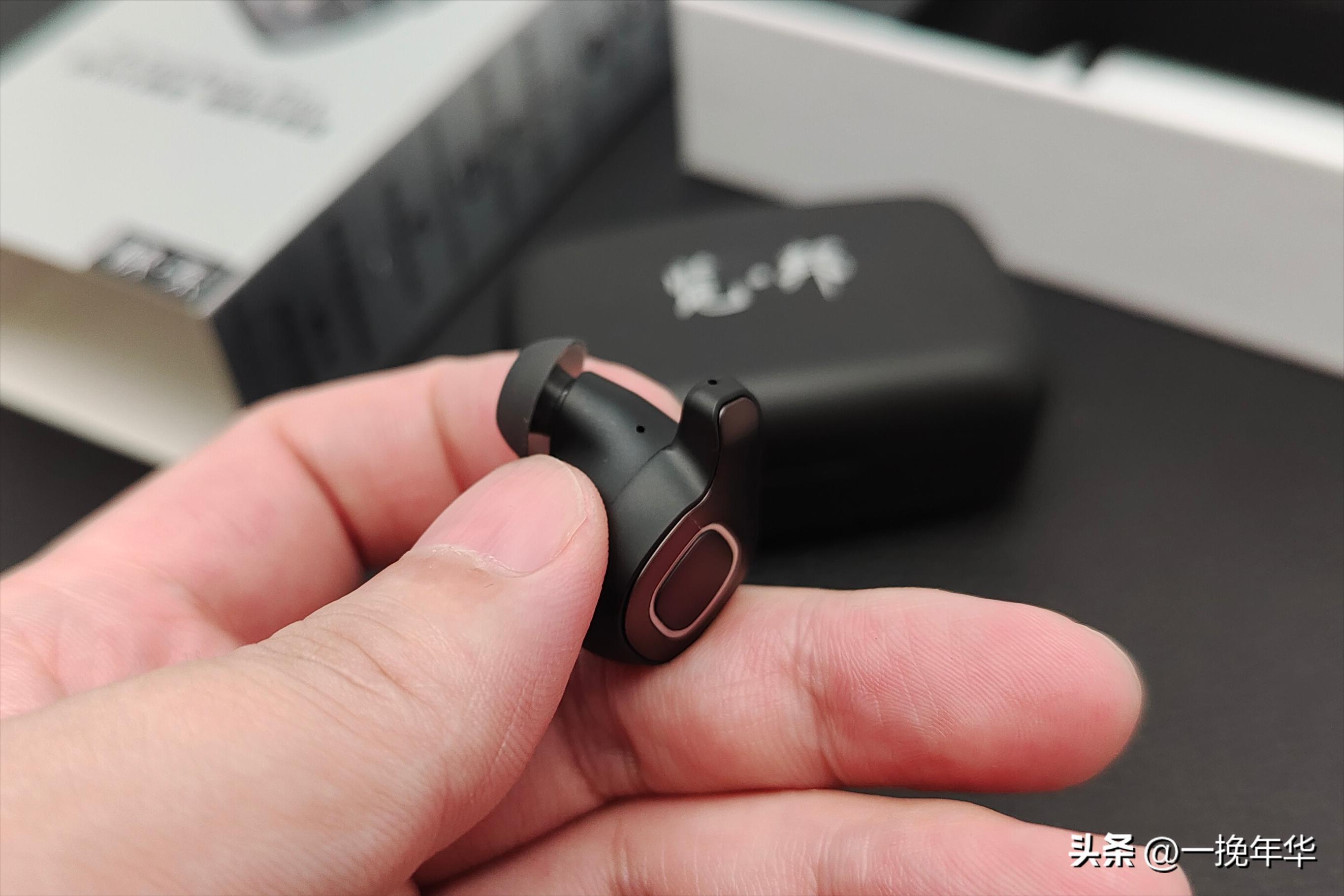 低价也有好音质推荐几款蓝牙耳机,音质顶级的三款蓝牙耳机一千块