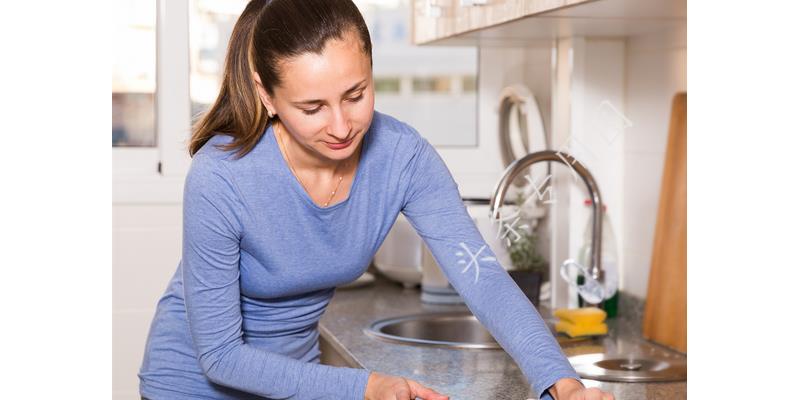 父母离婚为什么孩子老是心里难受,为什么父母离婚的孩子都很懂事