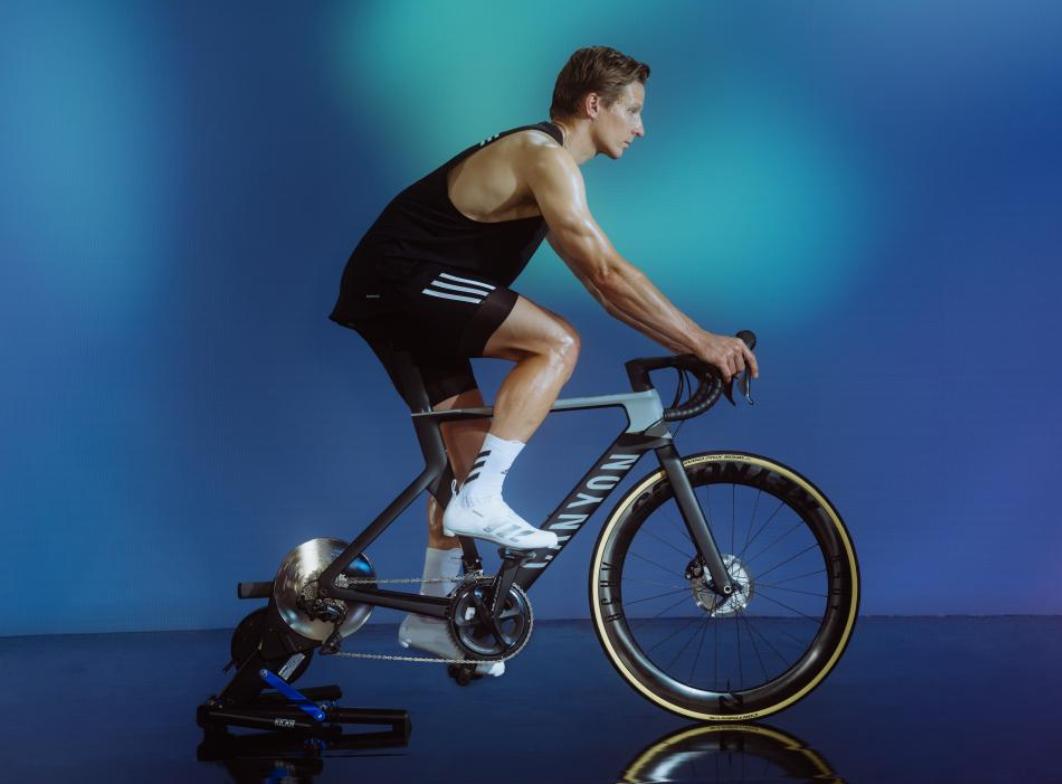 阿迪达斯骑行靴,阿迪达斯锁鞋