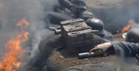 “抗战神剧”专业户演员，如今全糊了，他们的“没落”该怪谁呢？