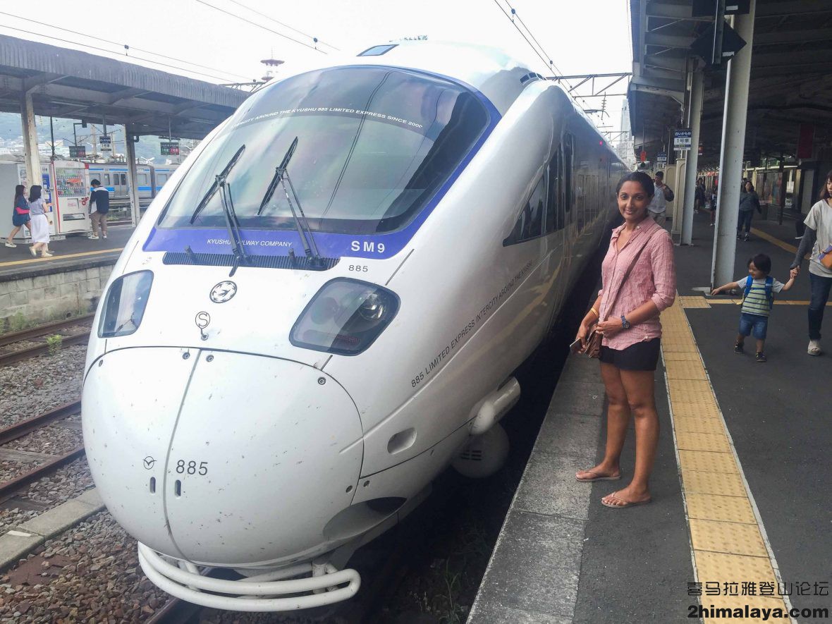 「世界」MonishaRajesh-一位乘坐80趟火车环游世界的女性